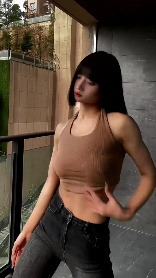 免费美女不穿内裤内衣的软件大全展示